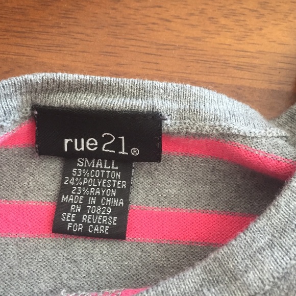 Sweater - Picture 2 of 2