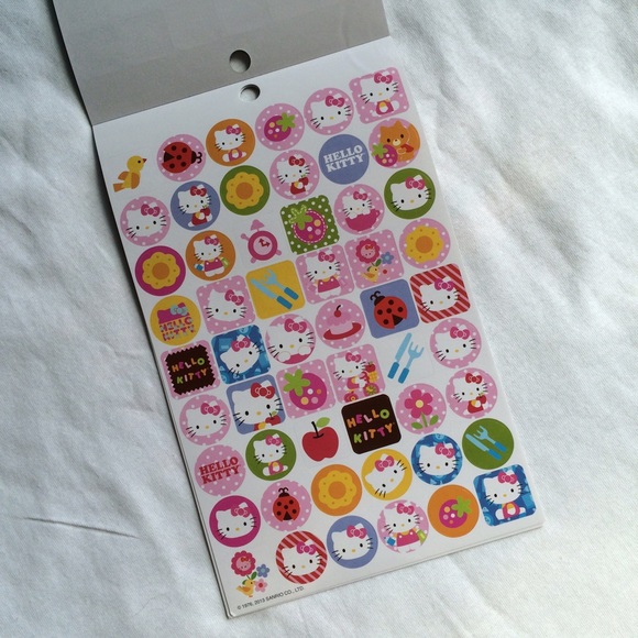 ✨Hello Kitty Sticker Book✨ - Picture 4 of 4