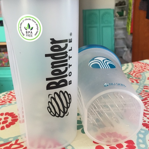 2 blender bottles - Picture 2 of 3