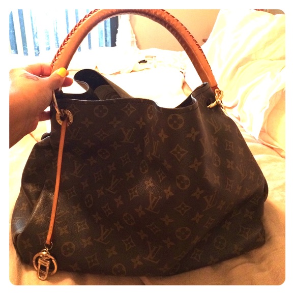 Louis Vuitton purse - Picture 1 of 1