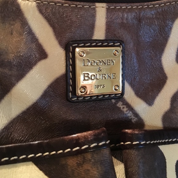 Dooney and Bourke Medium Safari Bag - Picture 2 of 3