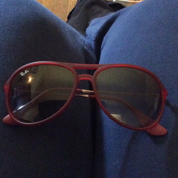 Ray ban sunglasses - Picture 1 of 2