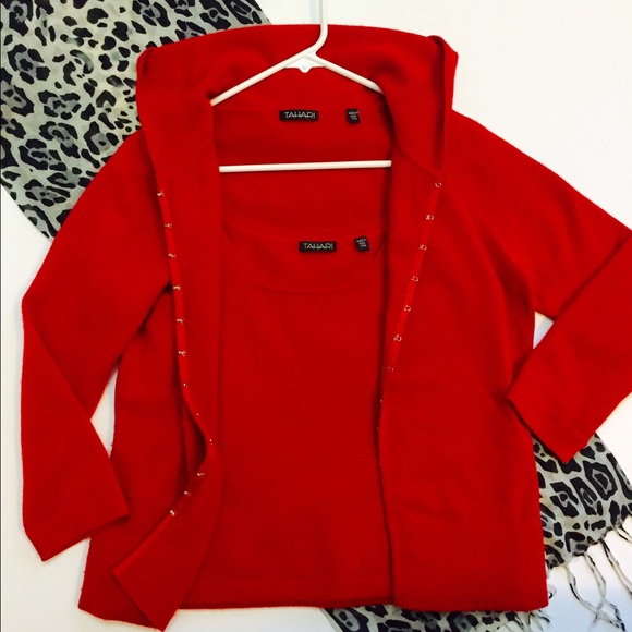 💥🎉HOST PICK🎉💥TAHARI Cashmere (100%) Twin Set