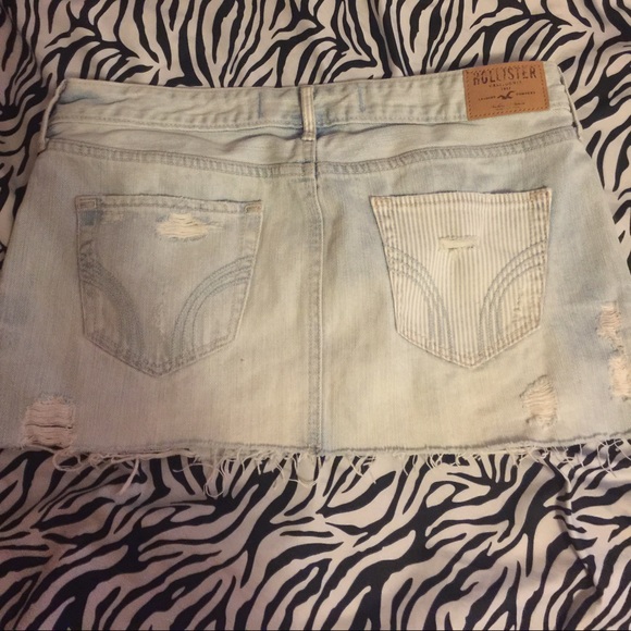 Hollister size 5 skirt NWOT!! - Picture 2 of 2
