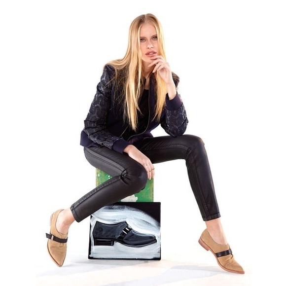 Matt Bernson becket shoe