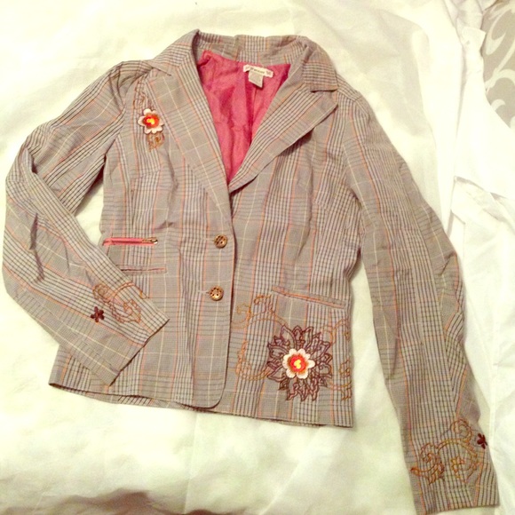 Forever 21 embroidered blazer size medium