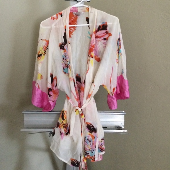 Victoria's Secret Night Kimono Robe