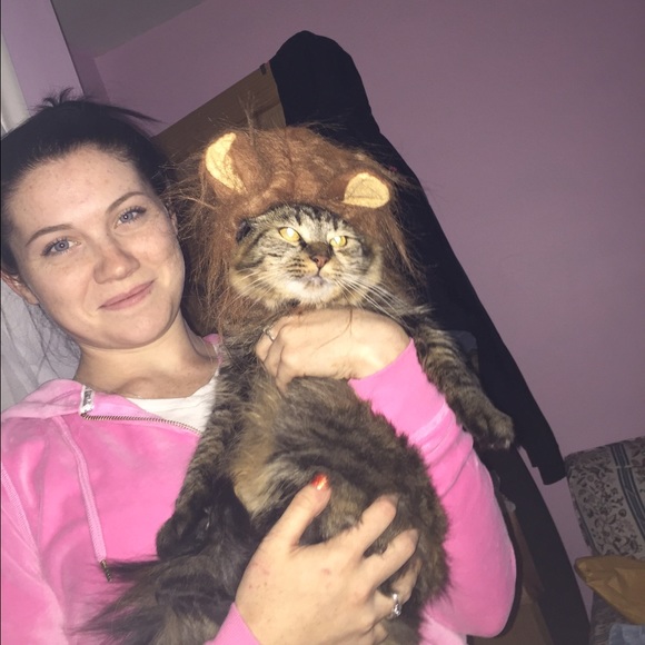 Meet your Posher, Erin - Picture 3 of 4