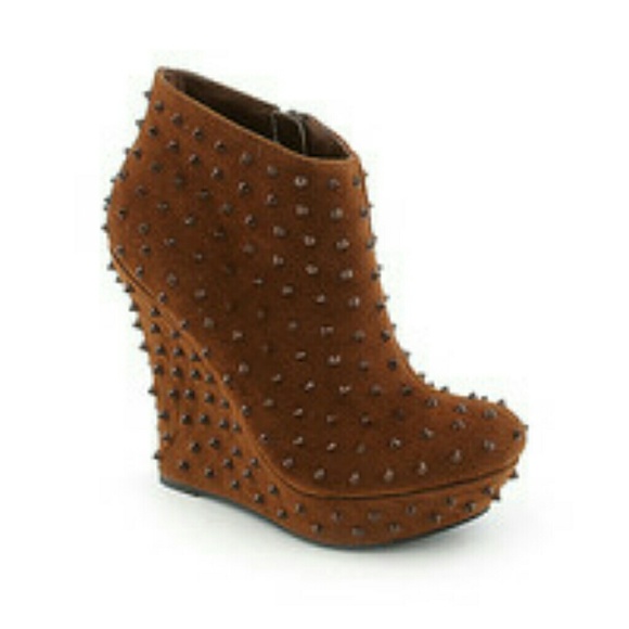 Spike Wedges