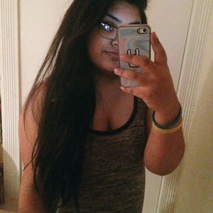 Meet your Posher, Julissa