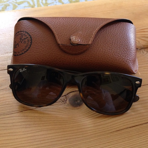 Brown New Wayfarer Classic