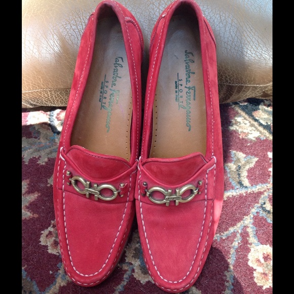 Salvatore Ferragamo Red Suede Flats Size 8AAA❤️