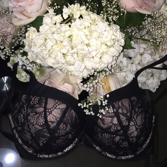 Victoria's Secret leather trim bombshell bra