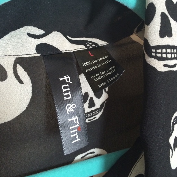 Long sleeve skull blouse - Picture 3 of 4