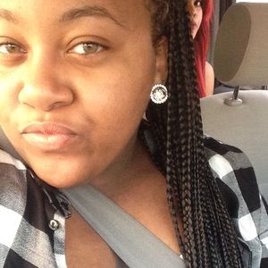 Meet your Posher, Shaunte