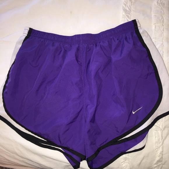 women's M purple Nike shorts