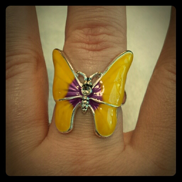 Silver Butterfly Ring - Picture 1 of 1