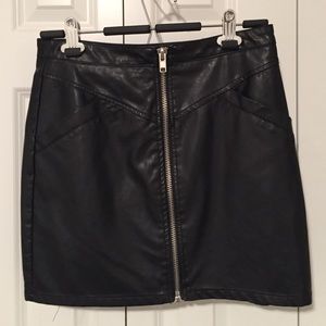 Black faux leather skirt with silver zipper
