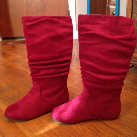 Red boots!