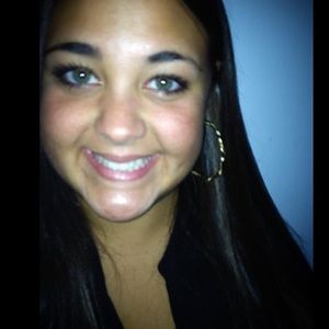 Meet your Posher, Jillian