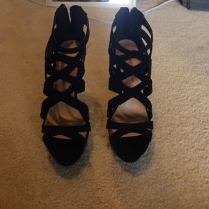 Black high heel / platforms