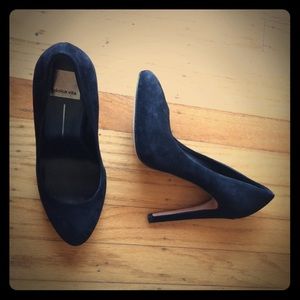 Dolce vita black suede pumps