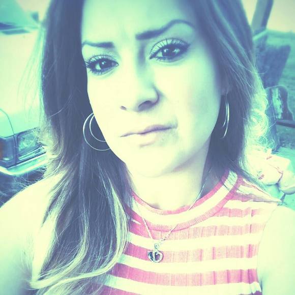 Meet your Posher, Mariela - Picture 1 of 1