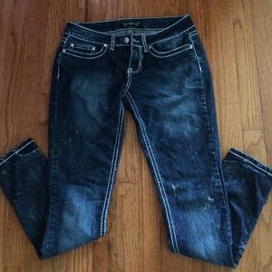 🎀RESERVED🎀 Juniors distresses denim