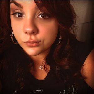 Meet your Posher, Monica