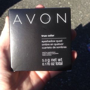 Avon True Color eyeshadow quad