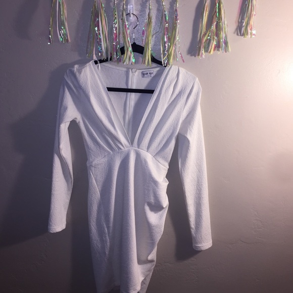 Tiger Mist white low cleavage drape long sleeve