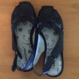 BareTraps sandals