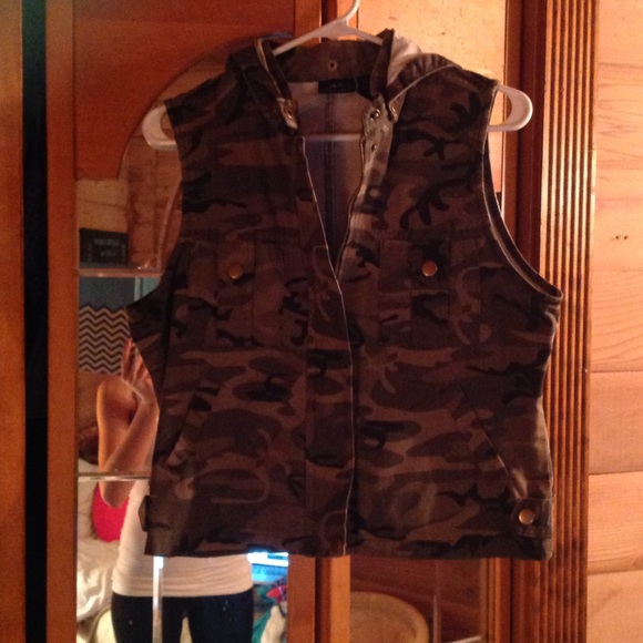 Camo vest