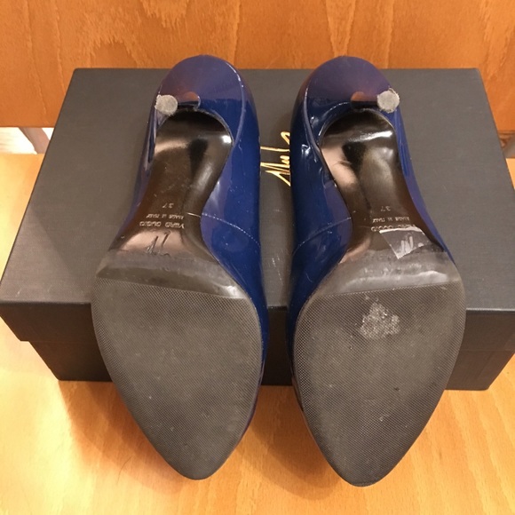 Giuseppe Zanotti blue pumps 37 4”heel - Picture 5 of 7