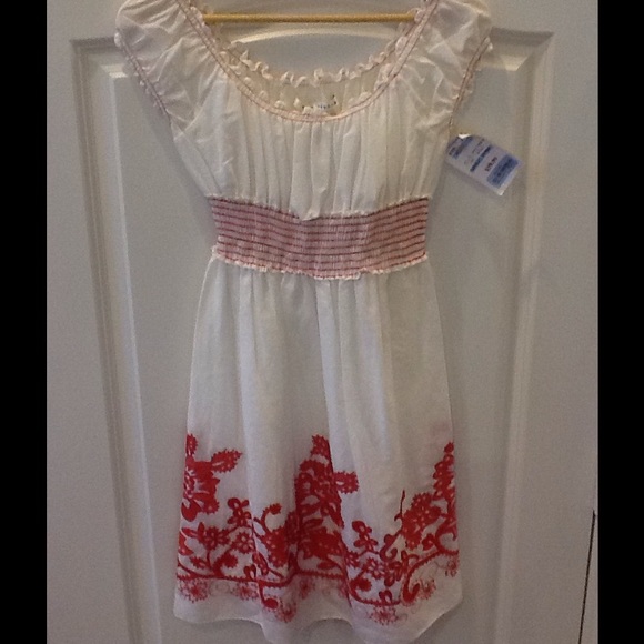 Max studio white peasant dress with red trim