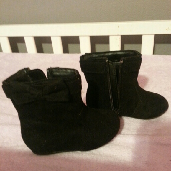 Baby boots sz 5