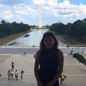 Meet your Posher, Yajaira