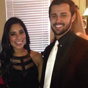 Meet your Posher, Larissa