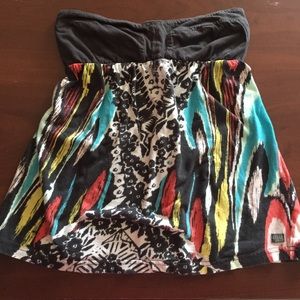 Colorful strapless top