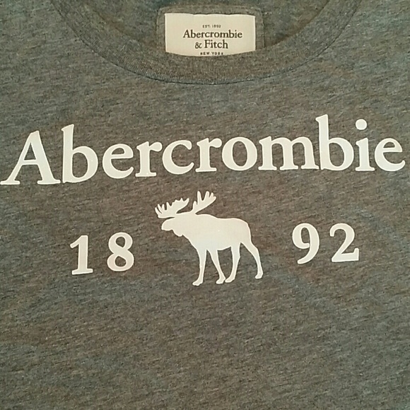 Abercrombie & Fitch T-shirt