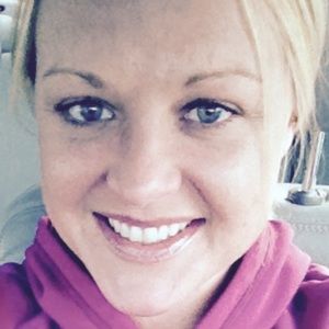 Meet your Posher, Carrie