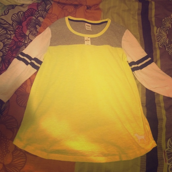 VS PINK Raglan size Large