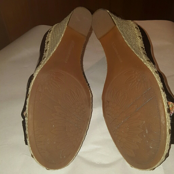 anne klein open toe shoes