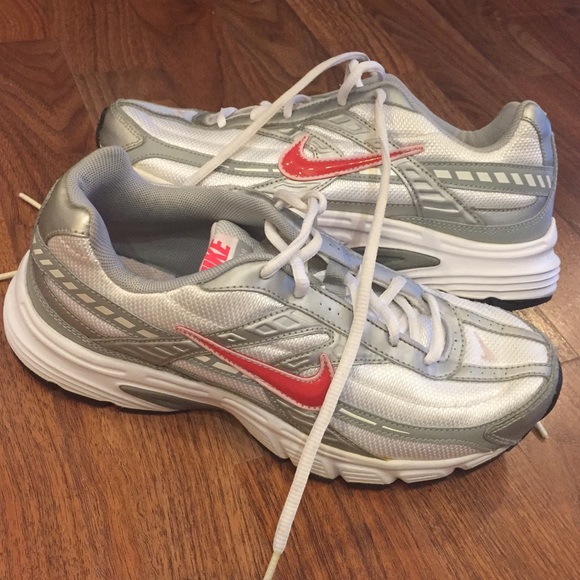 SALE🤑 New Nike Sneakers