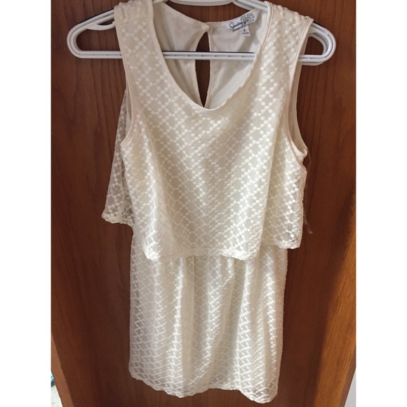 Off-white flounce dress