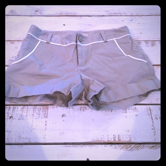 Banana Republic khaki shorts