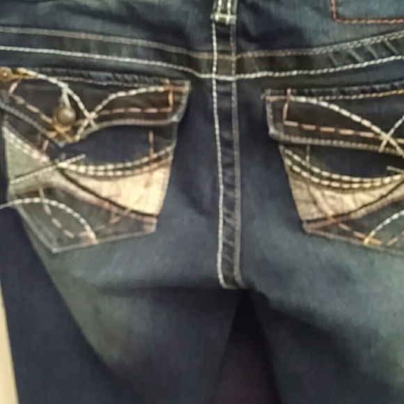 Union Bay Dark Blue Skinny Jeans .They have the 2 - Picture 2 of 4