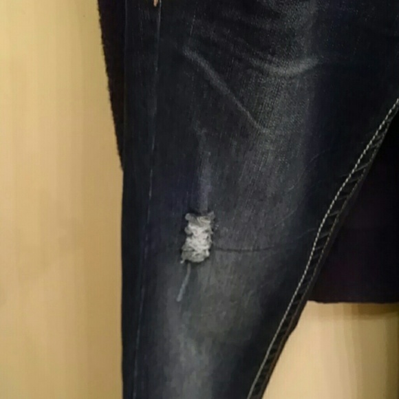 Union Bay Dark Blue Skinny Jeans .They have the 2 - Picture 4 of 4