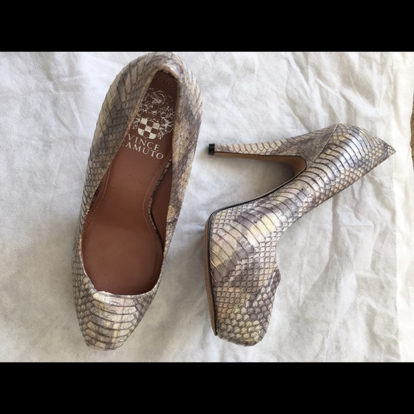 Vince Camuto Heels - Picture 2 of 2
