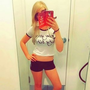 Meet your Posher, Virginia